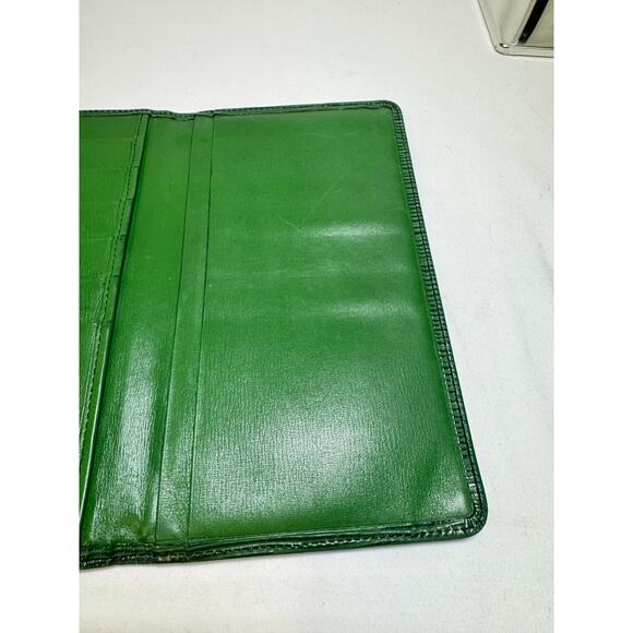 Louis Vuitton Porte Yen Credit Bifold wallet passport holder green Epi - Picture 4 of 9
